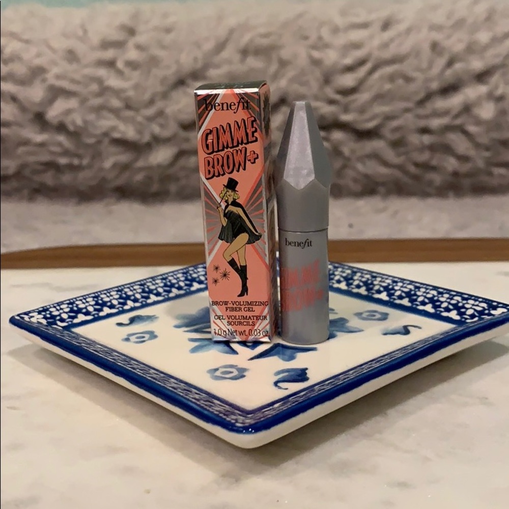 5 for $15: Benefit Gimme Brow+ mini in shade 4.5